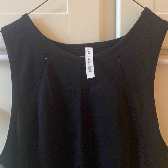 NWT. Athleta Foothill Tank - Picture 6 of 7